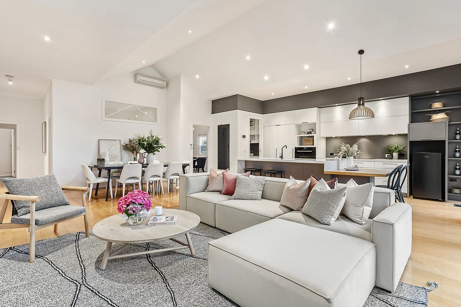 33 Adrian Street, Glen Iris, VIC