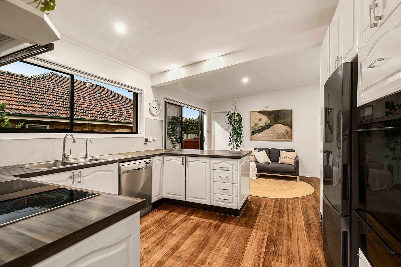 1B Carolyn Street, Hampton, VIC