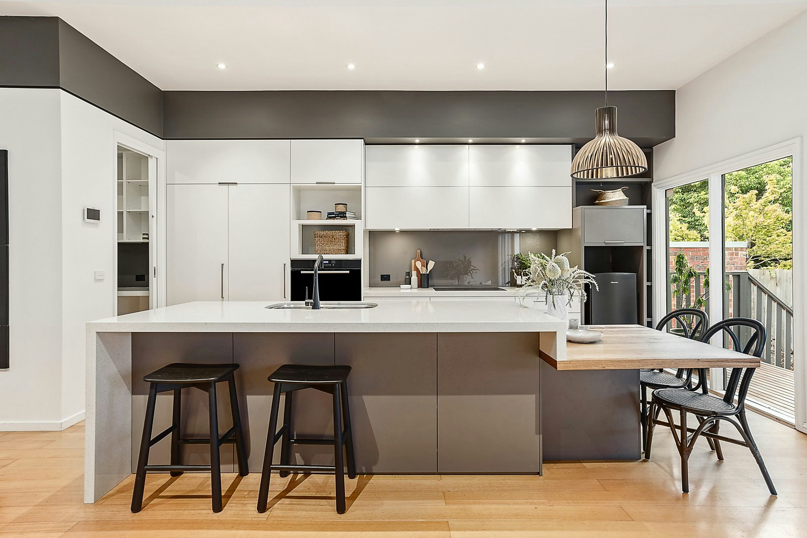 33 Adrian Street, Glen Iris, VIC