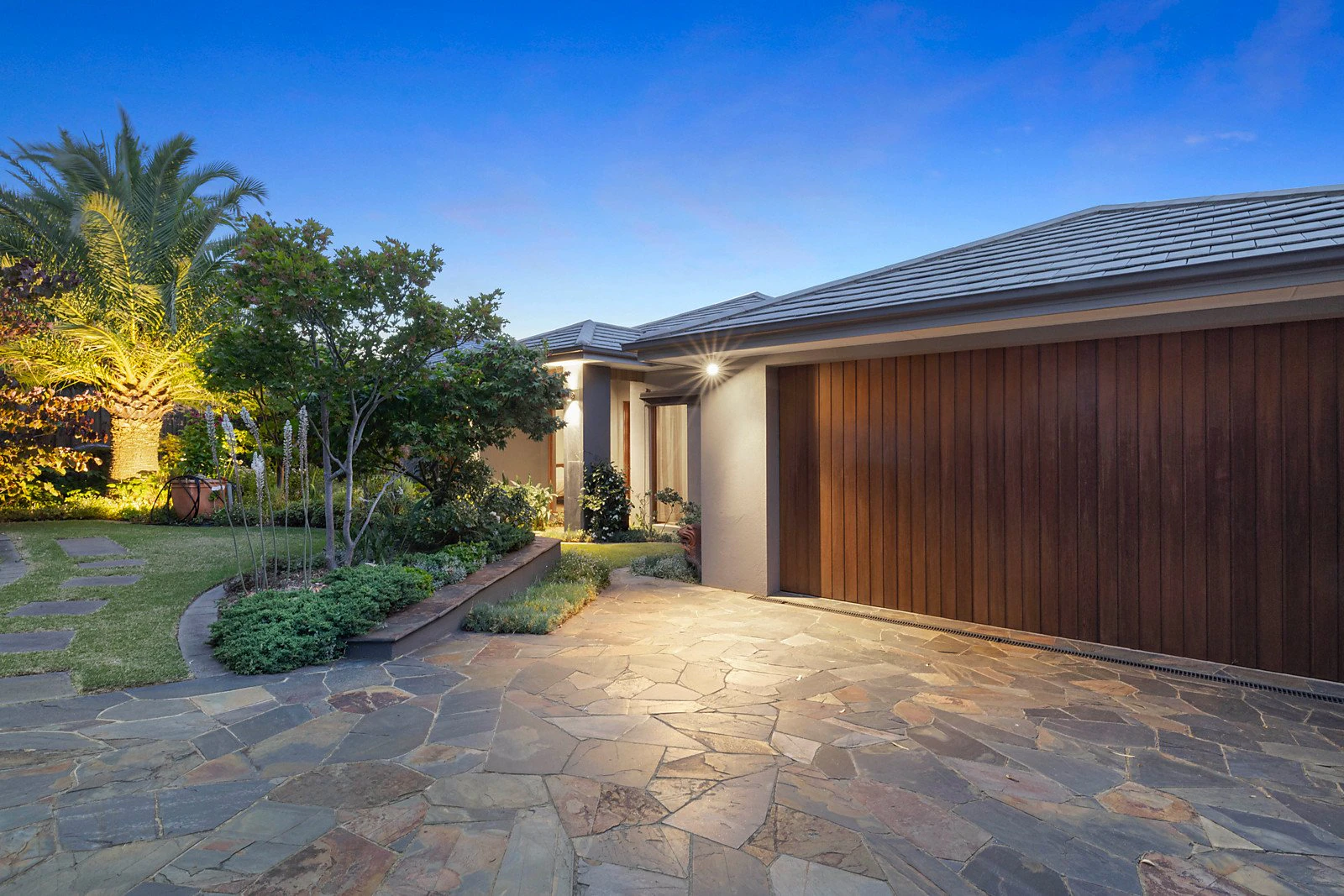 52 Wimbledon Avenue, Mount Eliza, VIC