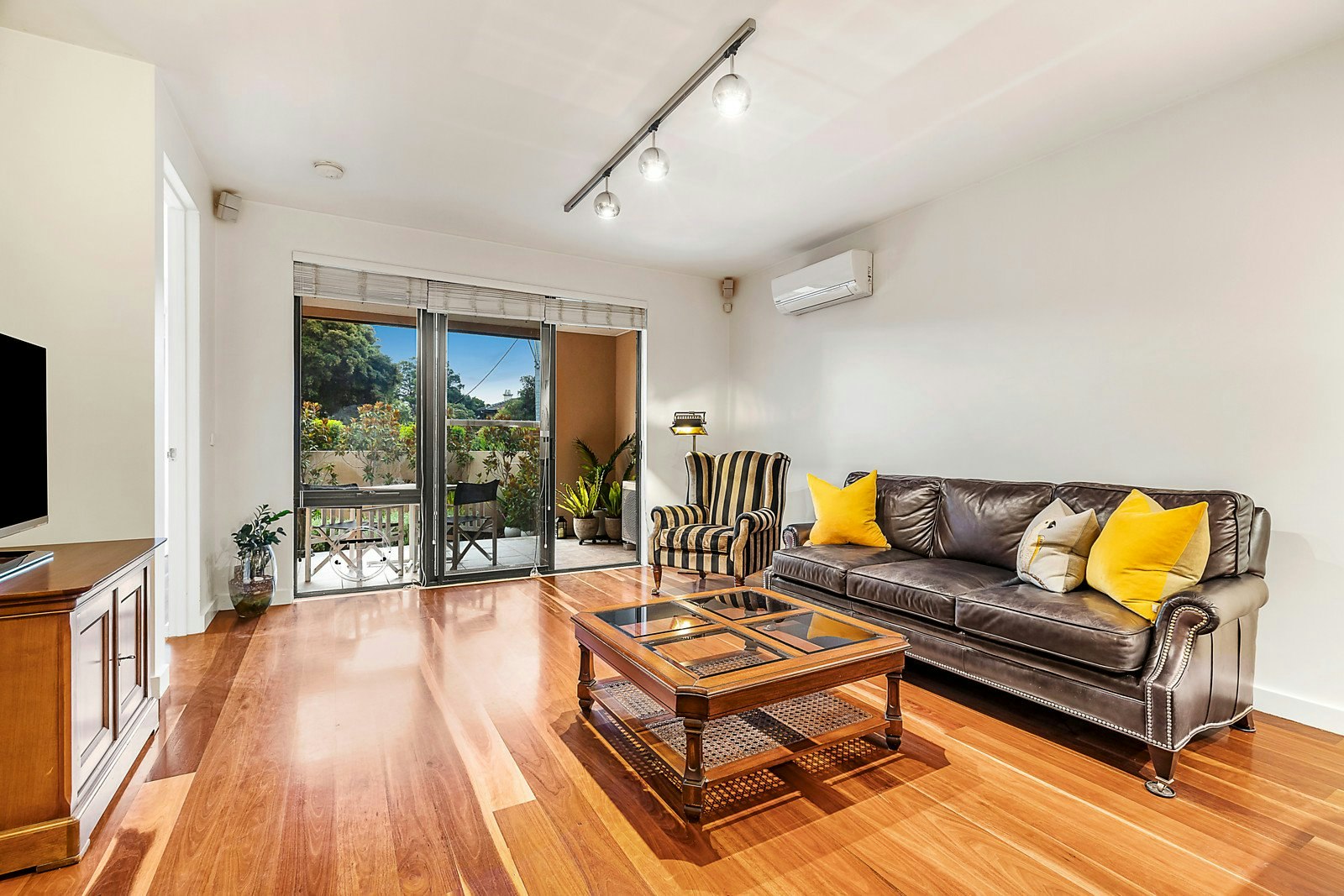 2/3 Glenroy Road, Hawthorn, VIC