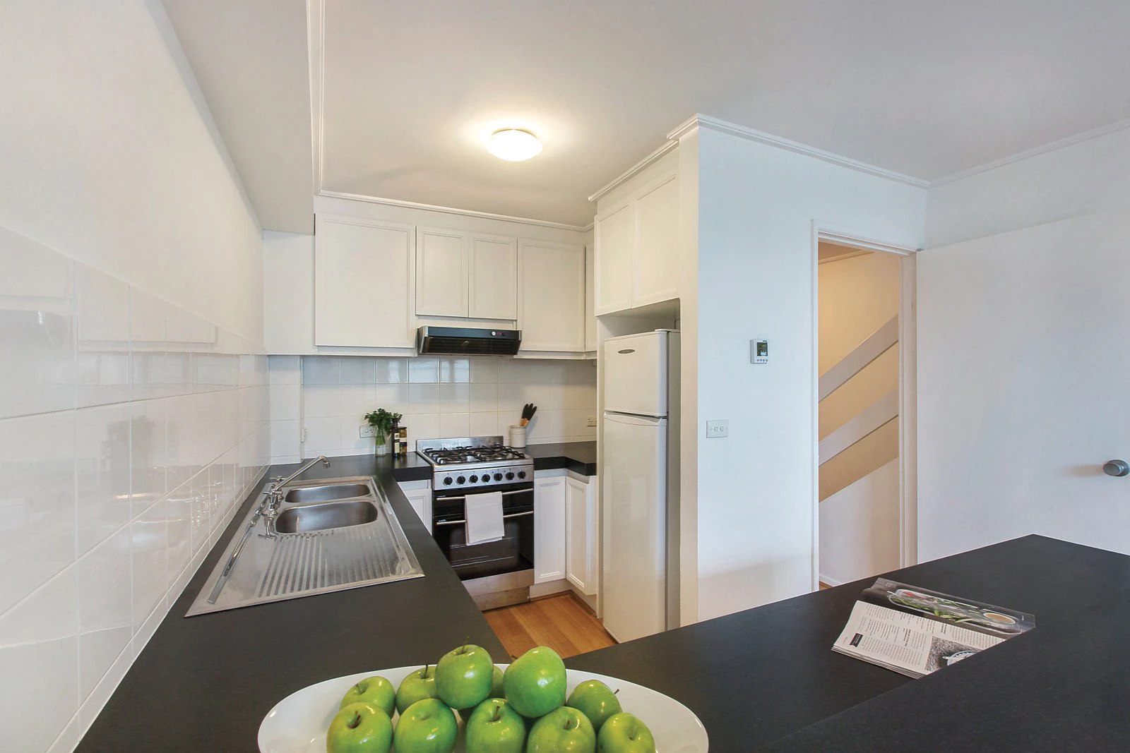 2/21 St Vincent Street, Albert Park, VIC