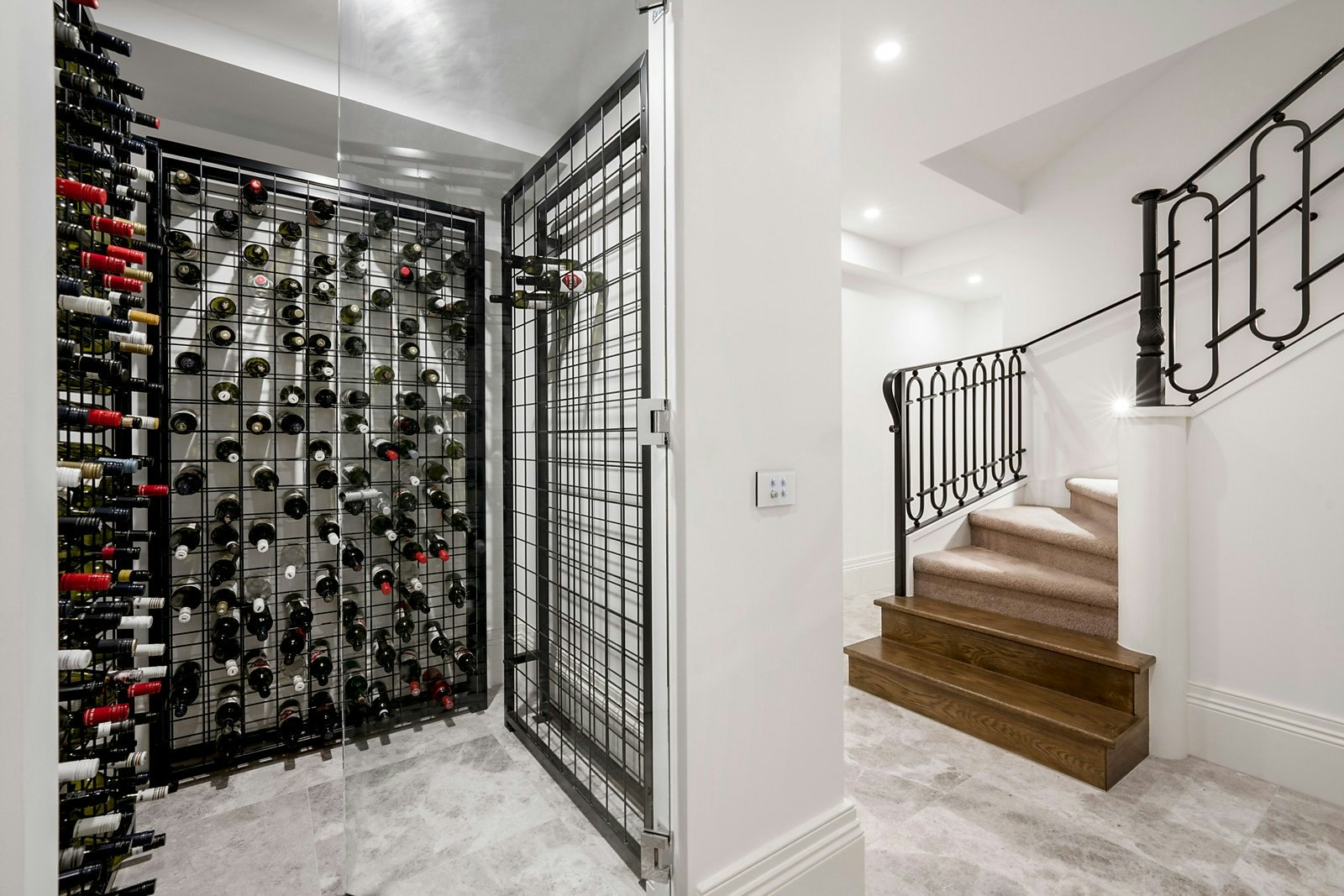 18 Dunraven Avenue, Toorak, VIC