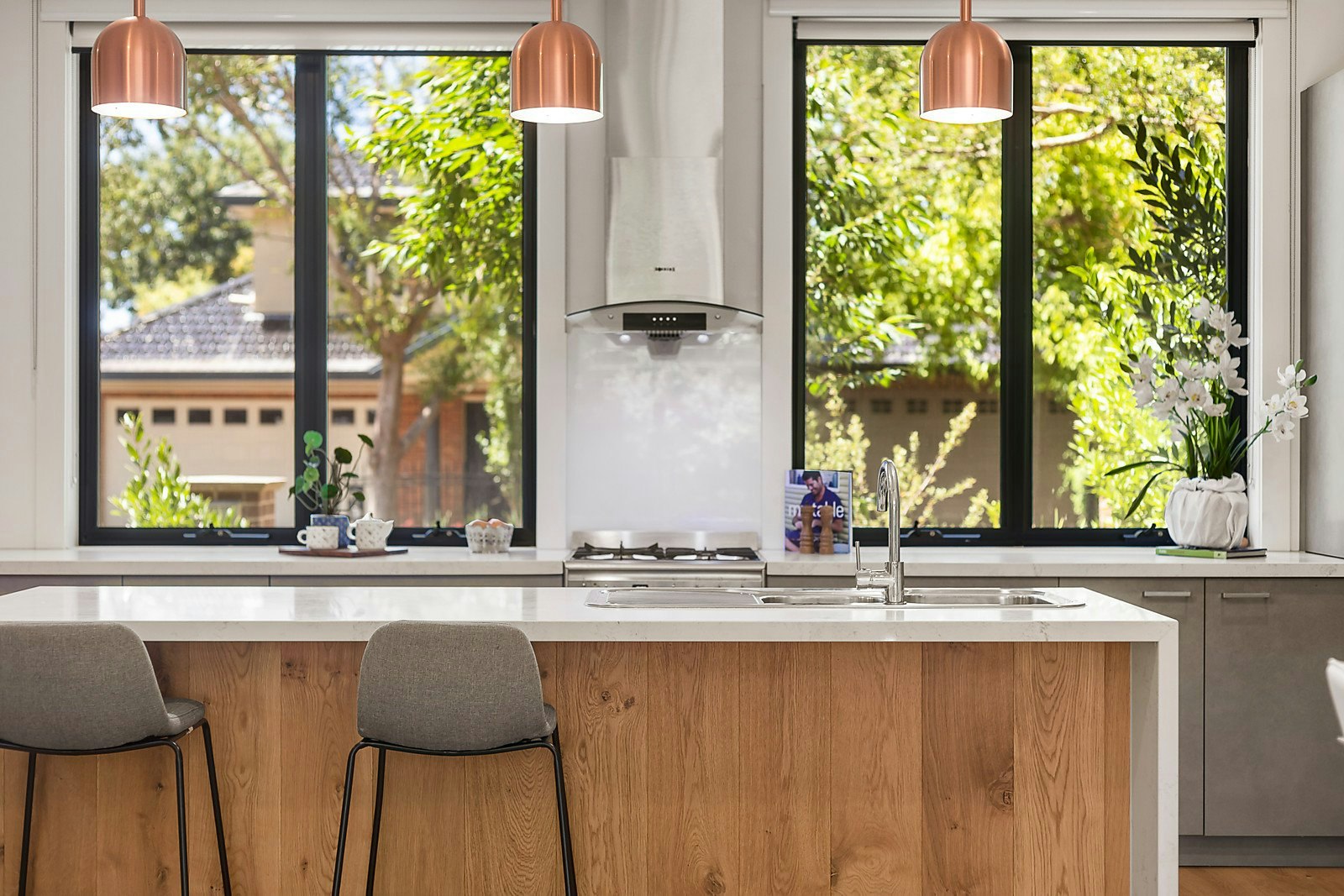 1A Hotham Court, Mont Albert, VIC