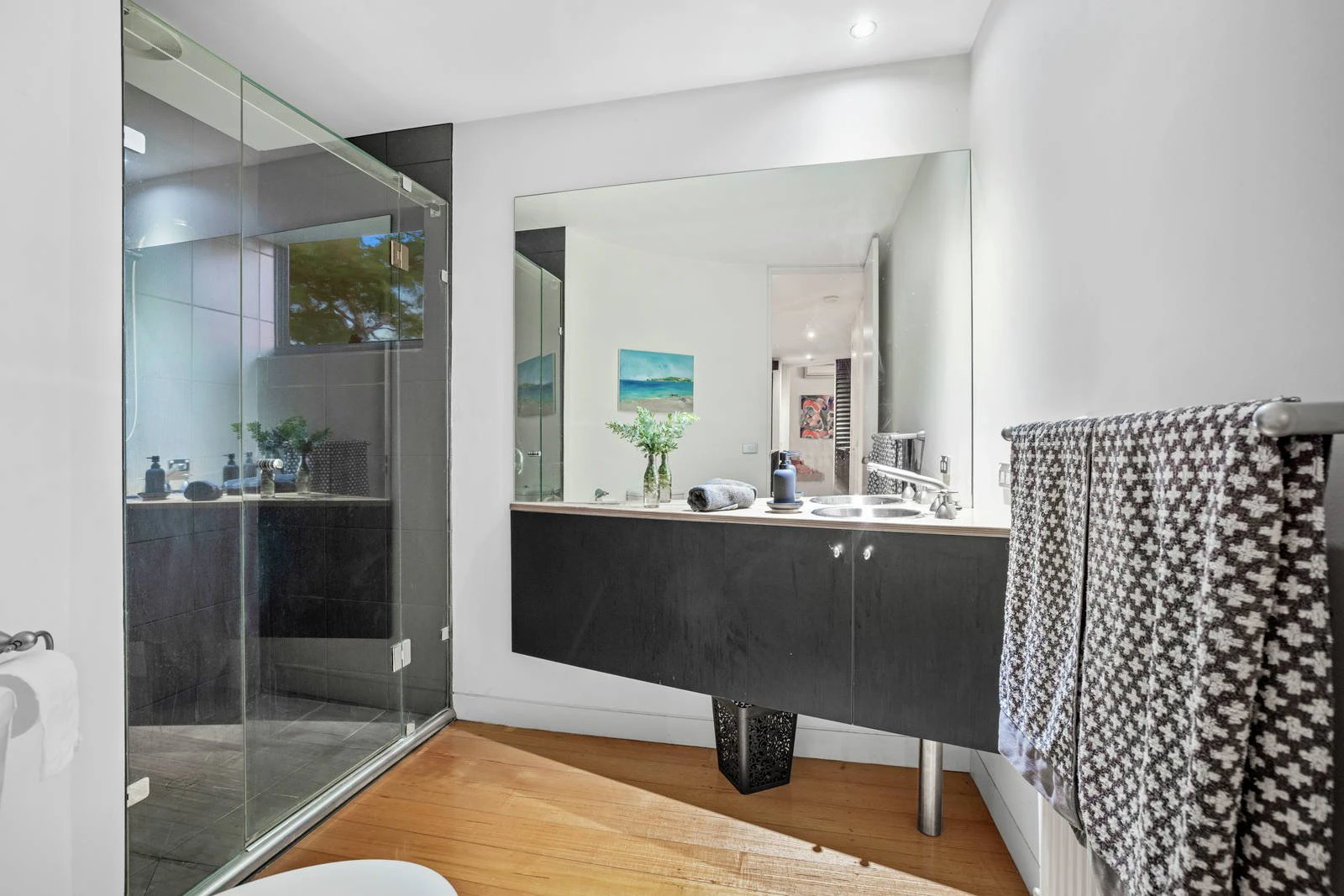 1/8 Balcombe Street, Mornington, VIC