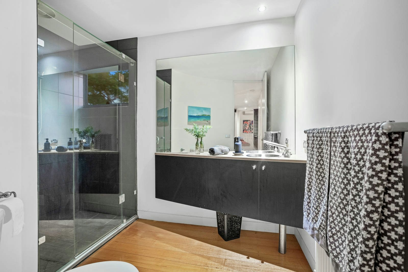 1/8 Balcombe Street, Mornington, VIC