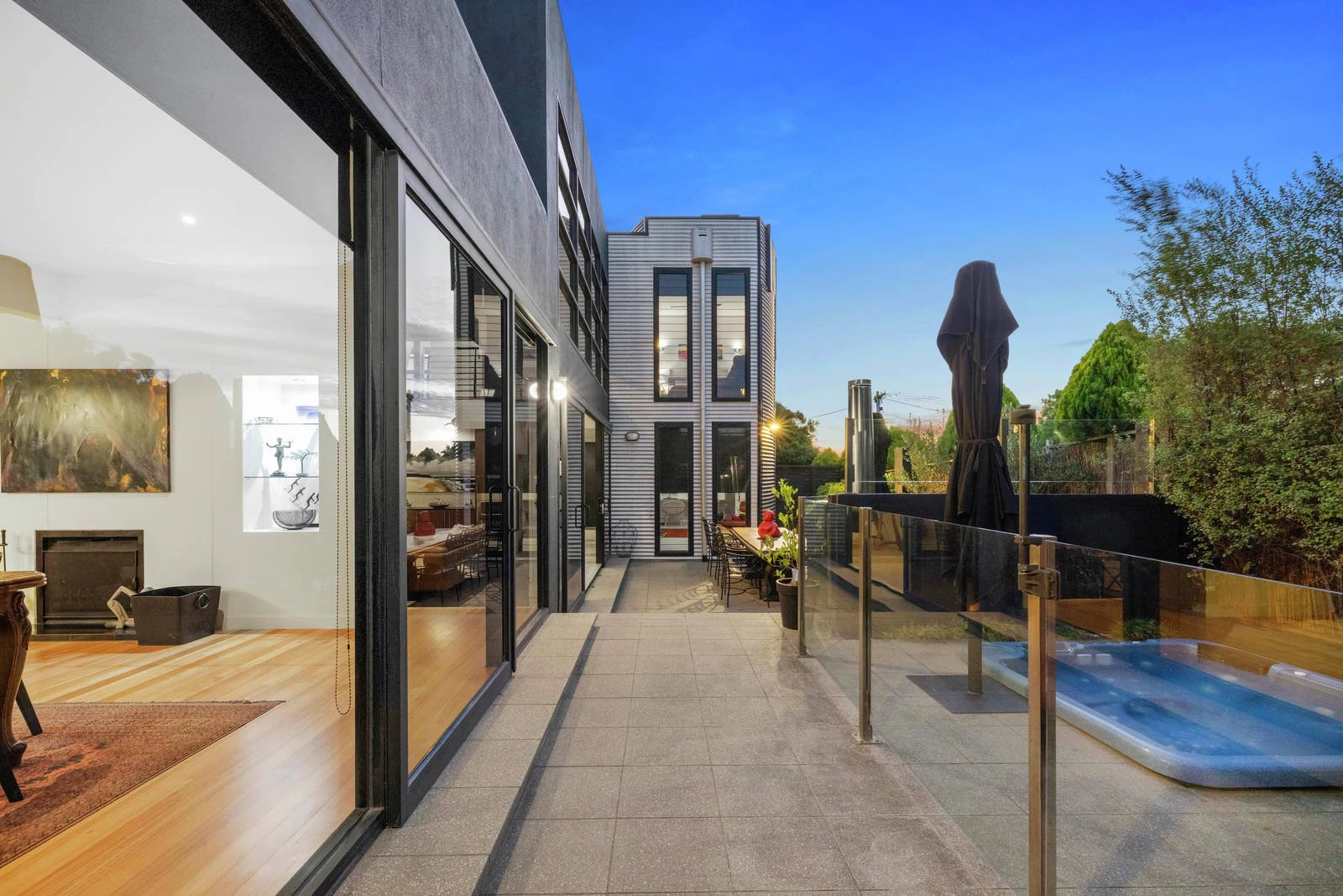1/8 Balcombe Street, Mornington, VIC