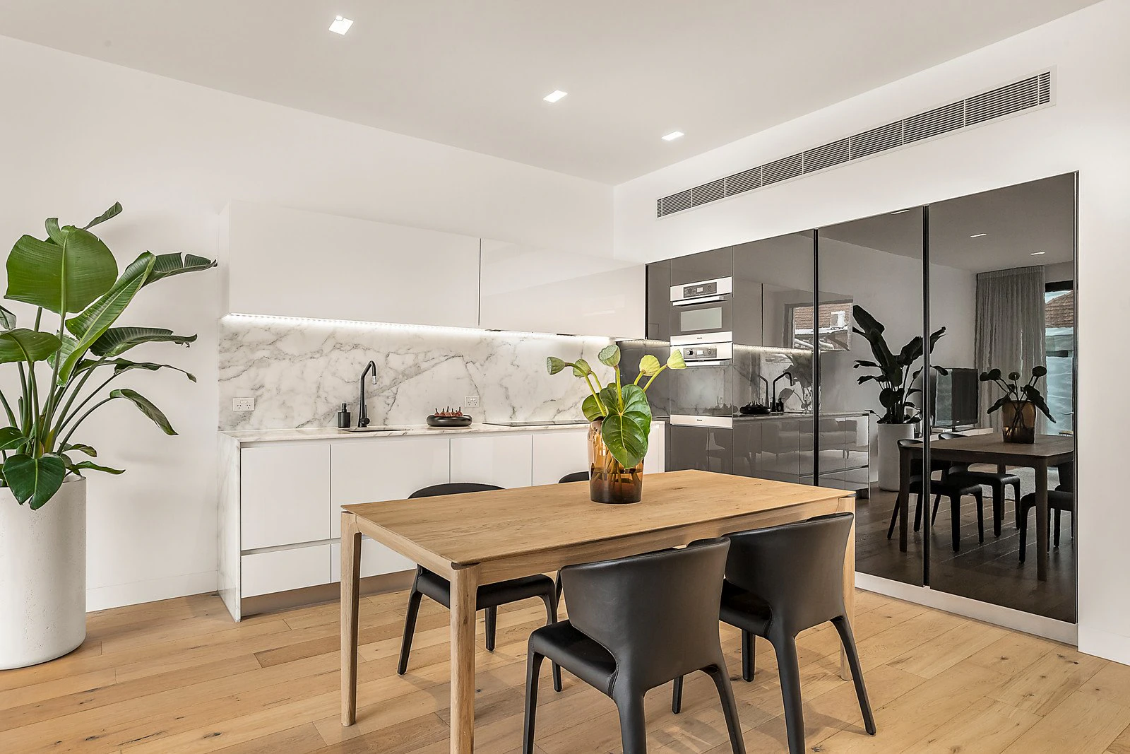 124 Richardson Street, Albert Park, VIC
