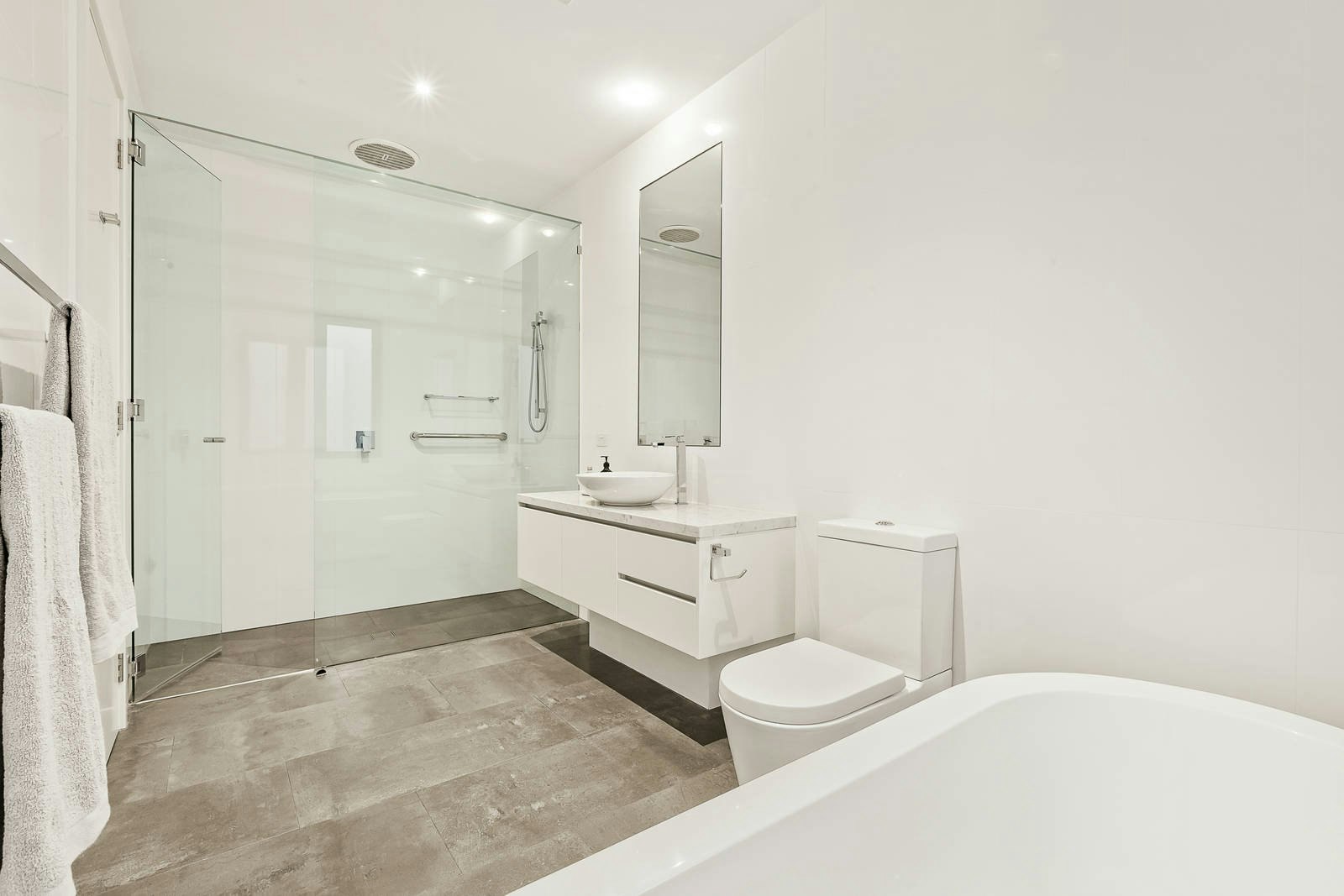 1/24 Ferncroft Avenue, Malvern East, VIC