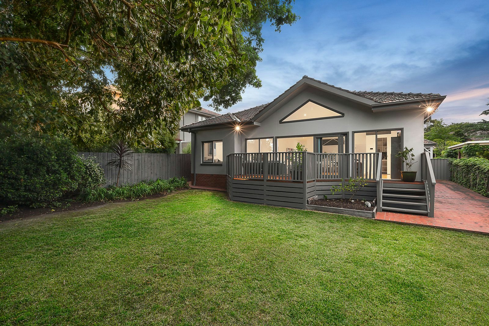 33 Adrian Street, Glen Iris, VIC