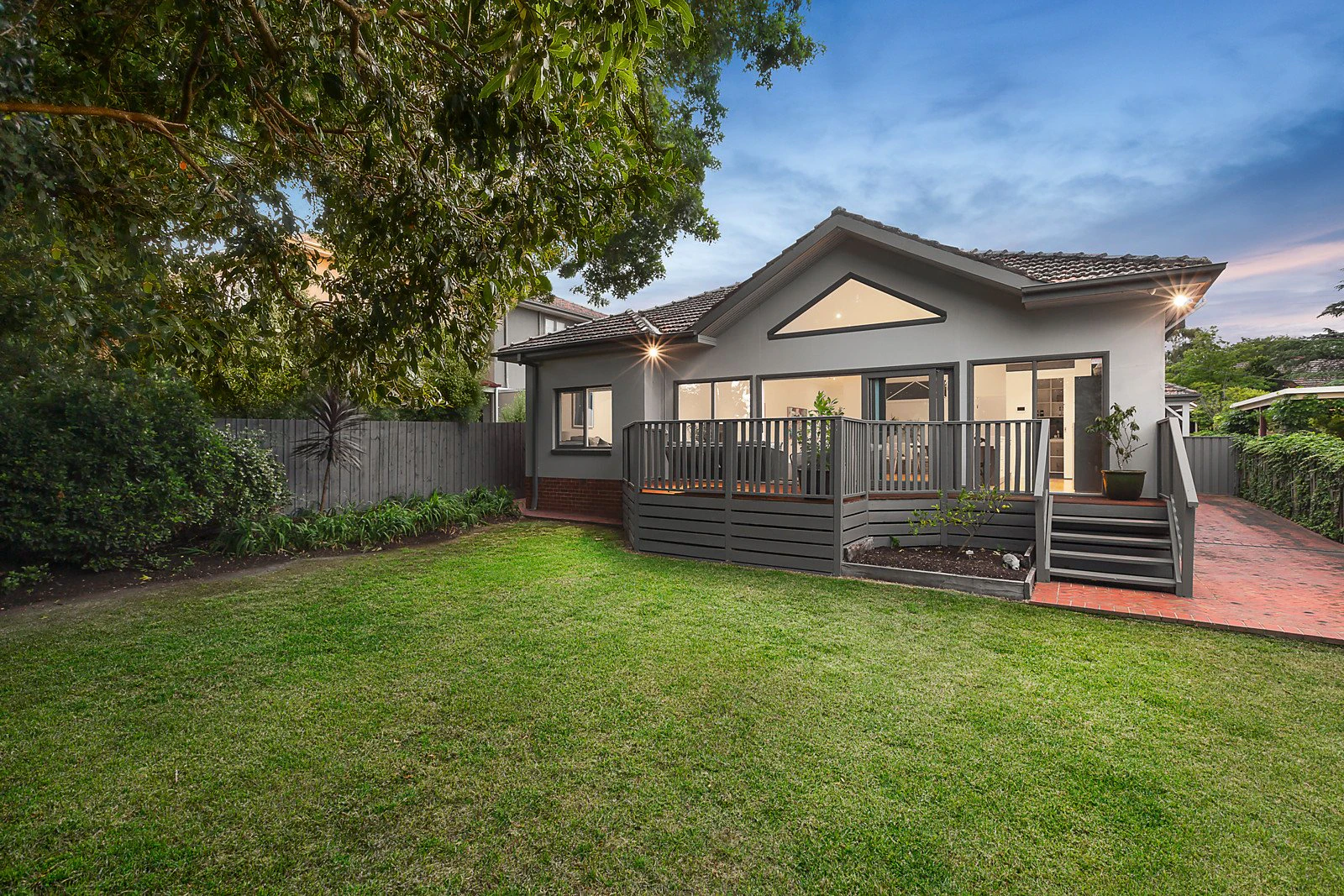 33 Adrian Street, Glen Iris, VIC