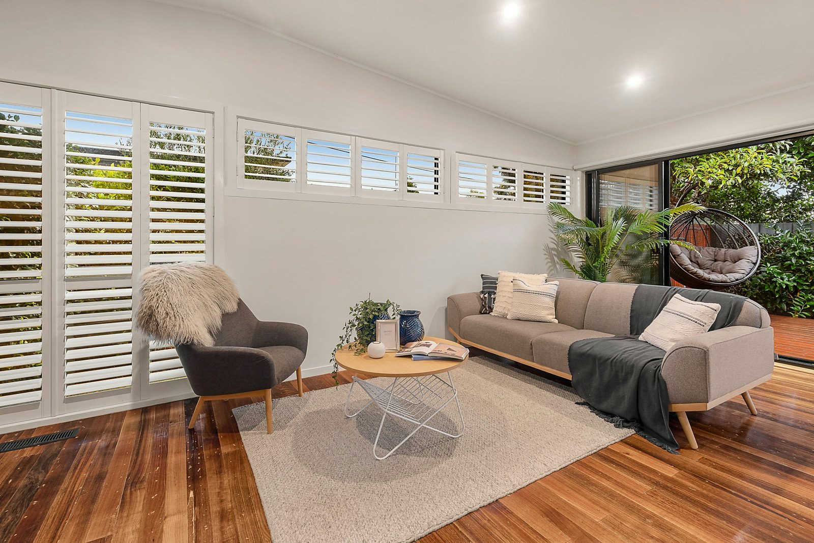 1B Carolyn Street, Hampton, VIC