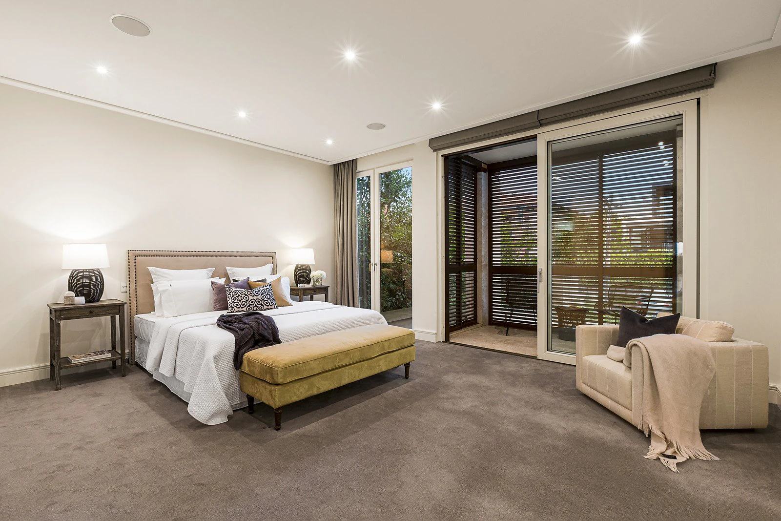 2/11 Copelen Street, South Yarra, VIC