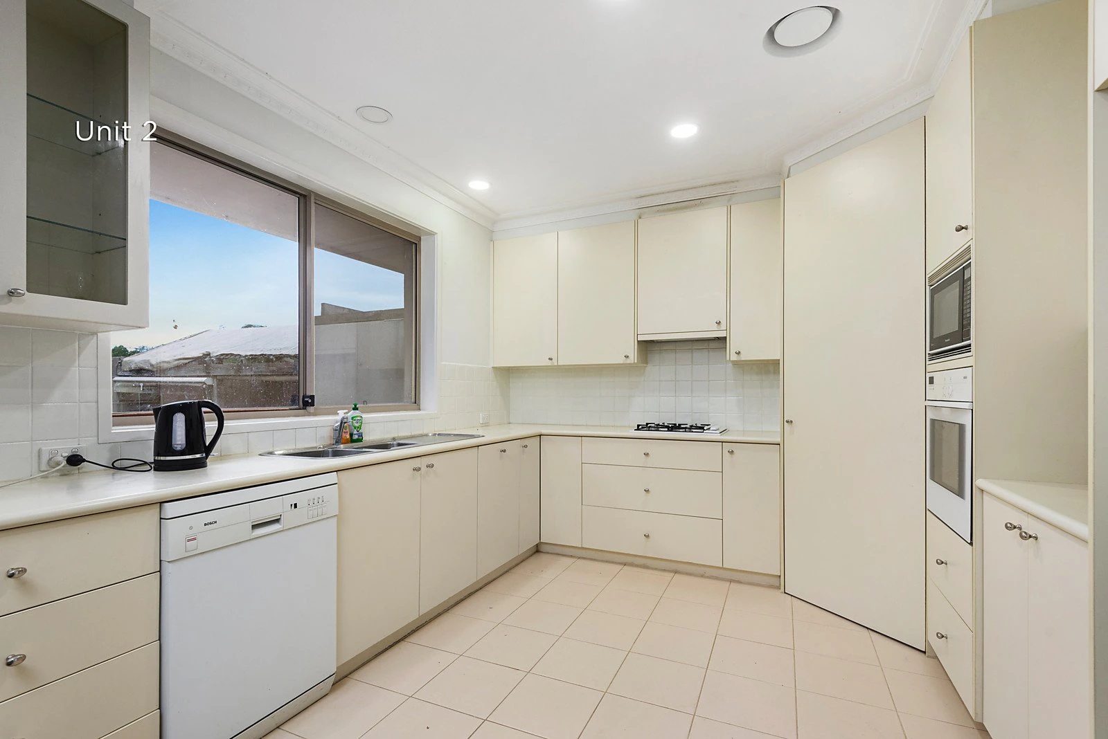 1 & 2/3 Howard Street, Glen Iris, VIC