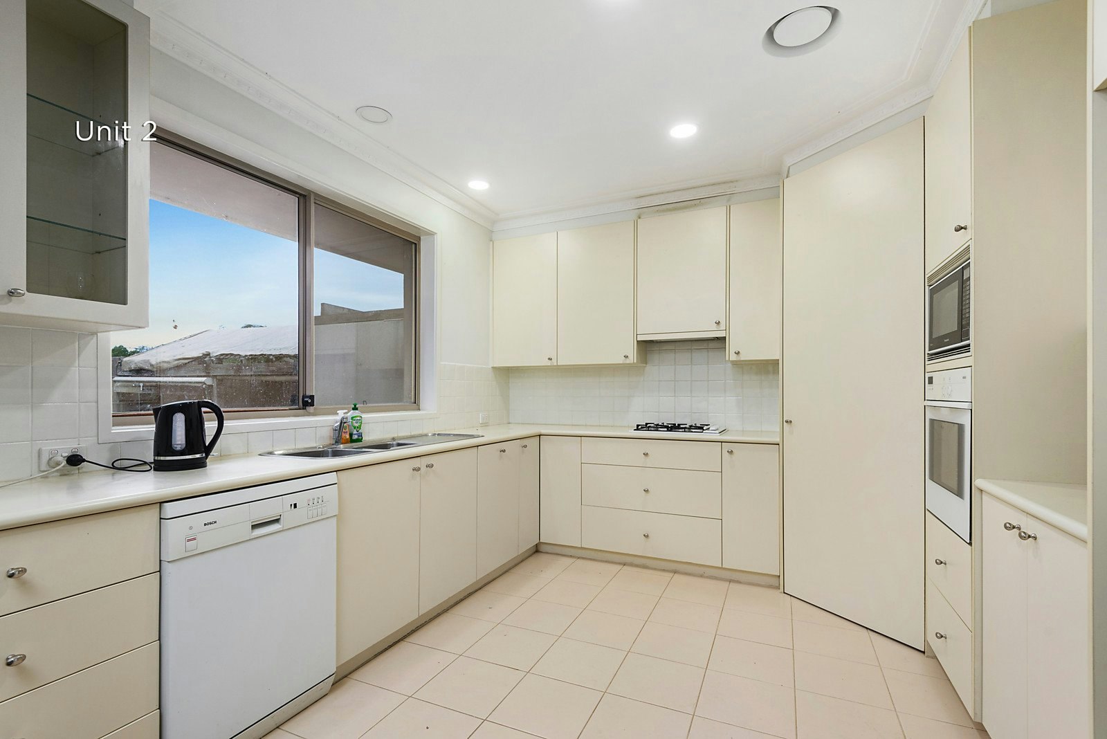 1 & 2/3 Howard Street, Glen Iris, VIC