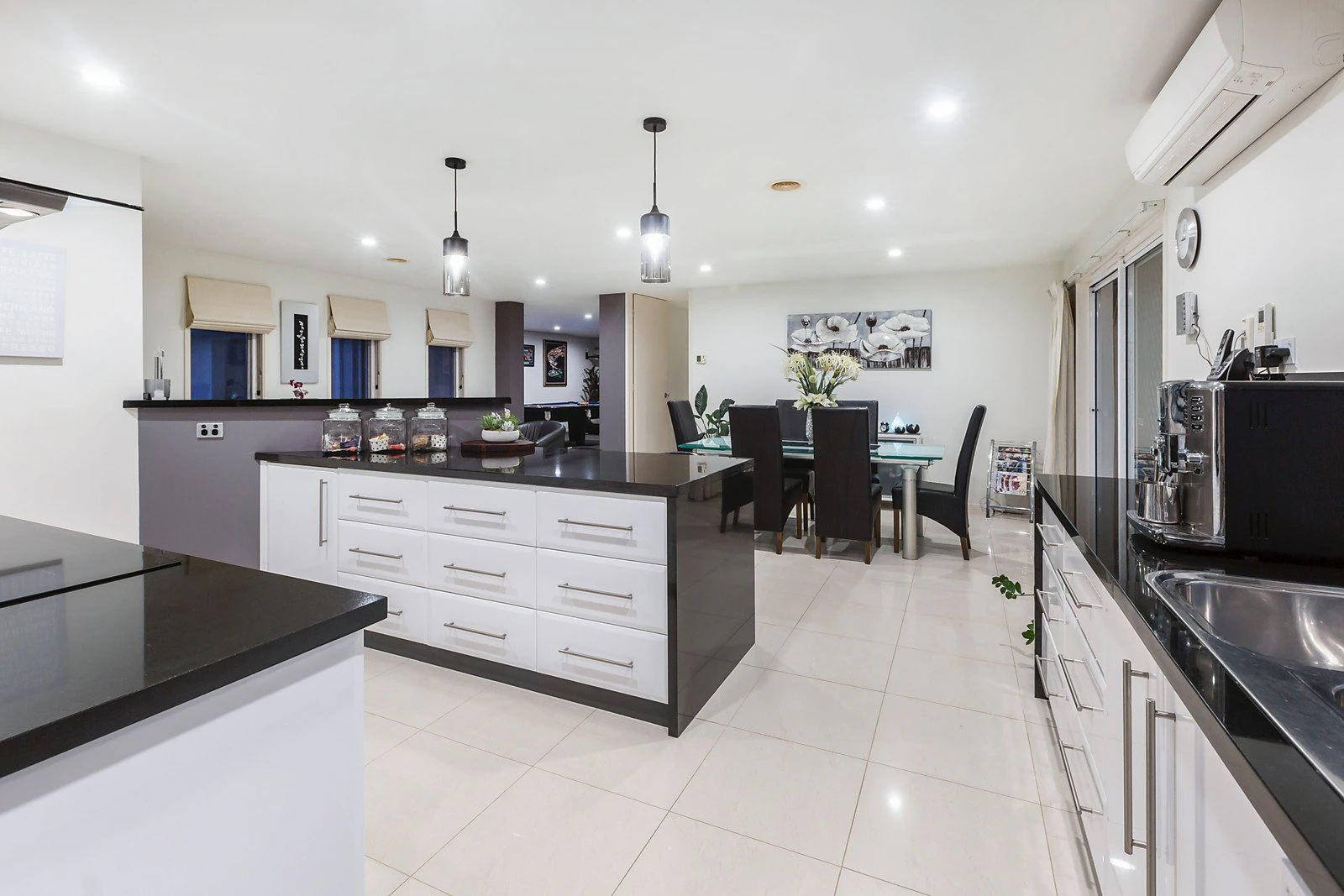 8 The Strand, Frankston South, VIC