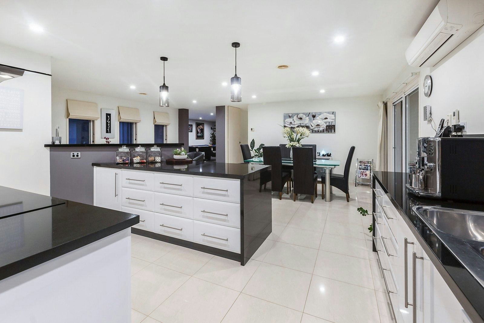 8 The Strand, Frankston South, VIC