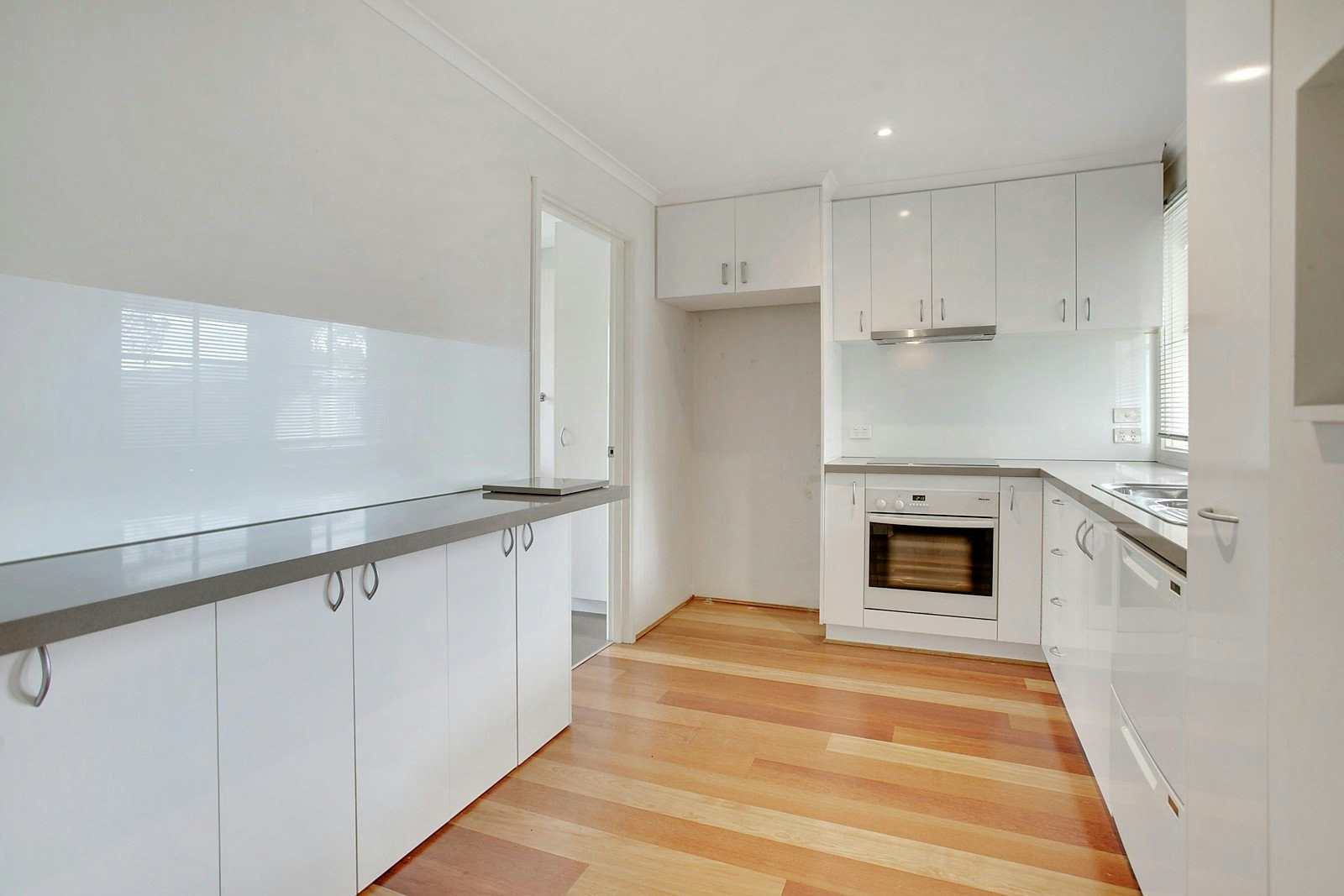 2/939 Nepean Highway, Mornington, VIC