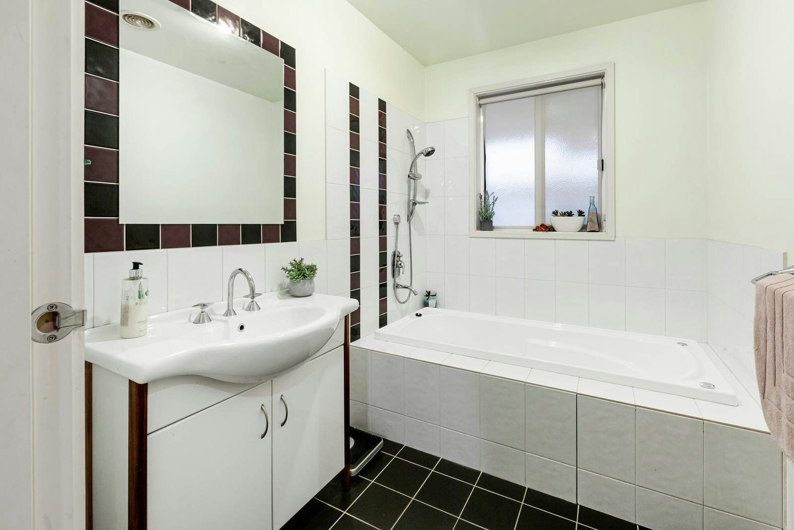 8 The Strand, Frankston South, VIC