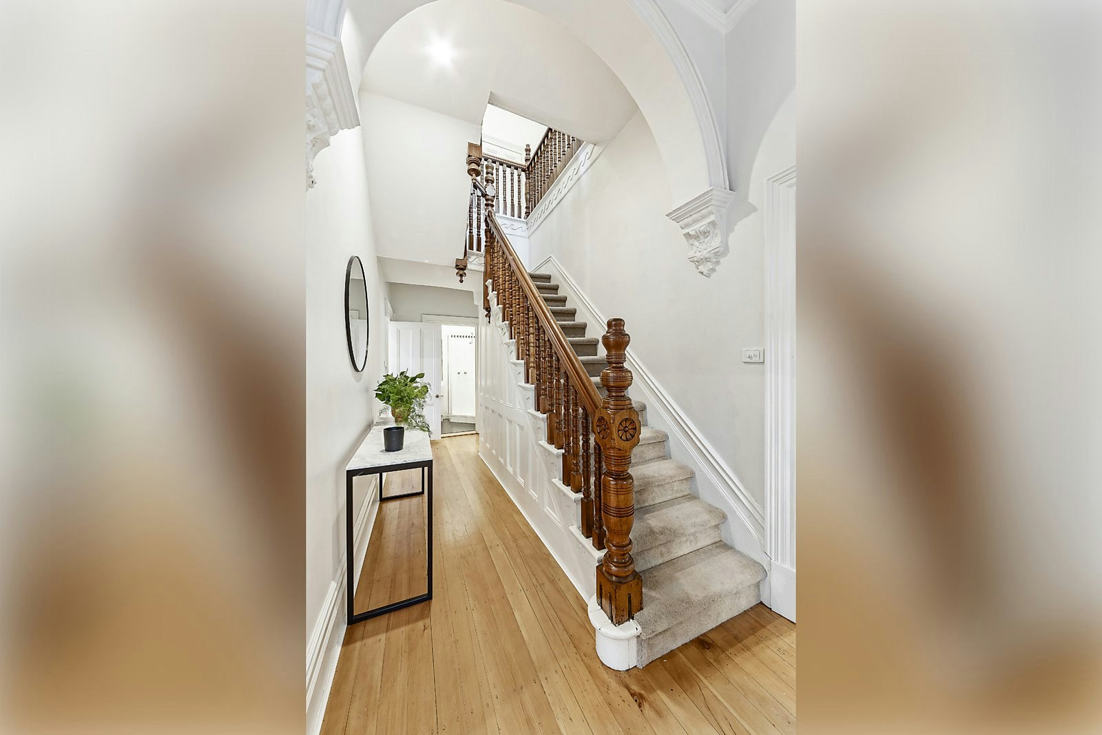 27 Wattletree Road, Armadale, VIC