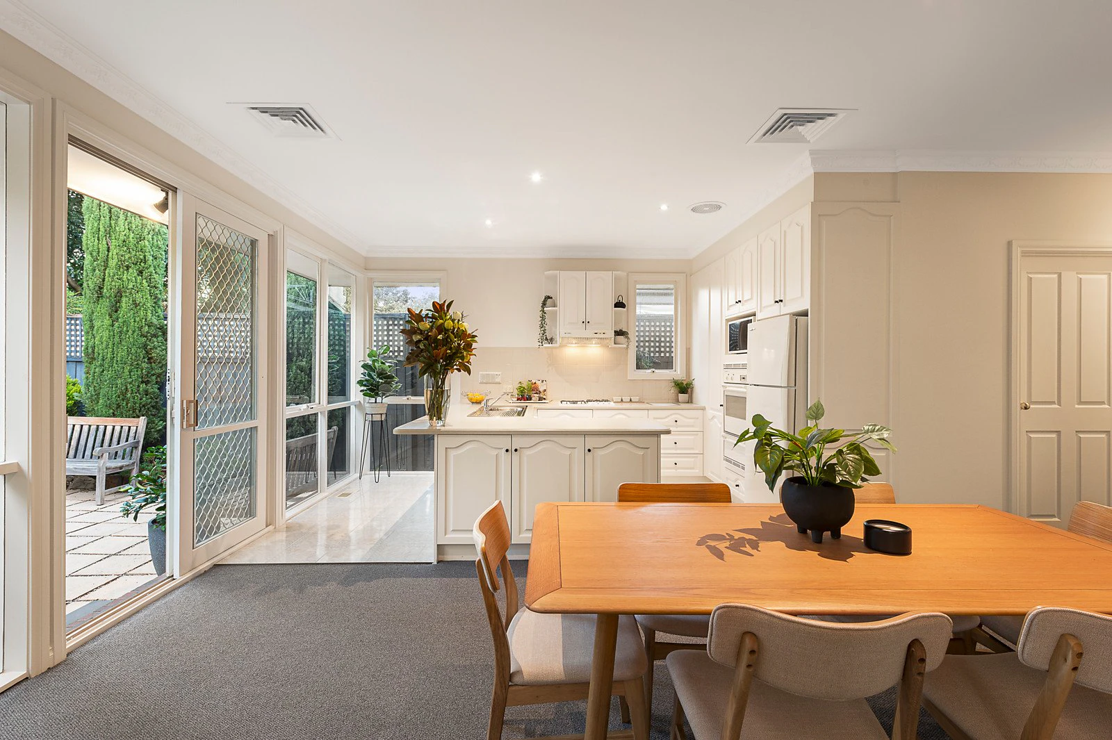 2/103 Gordon Street, Balwyn, VIC