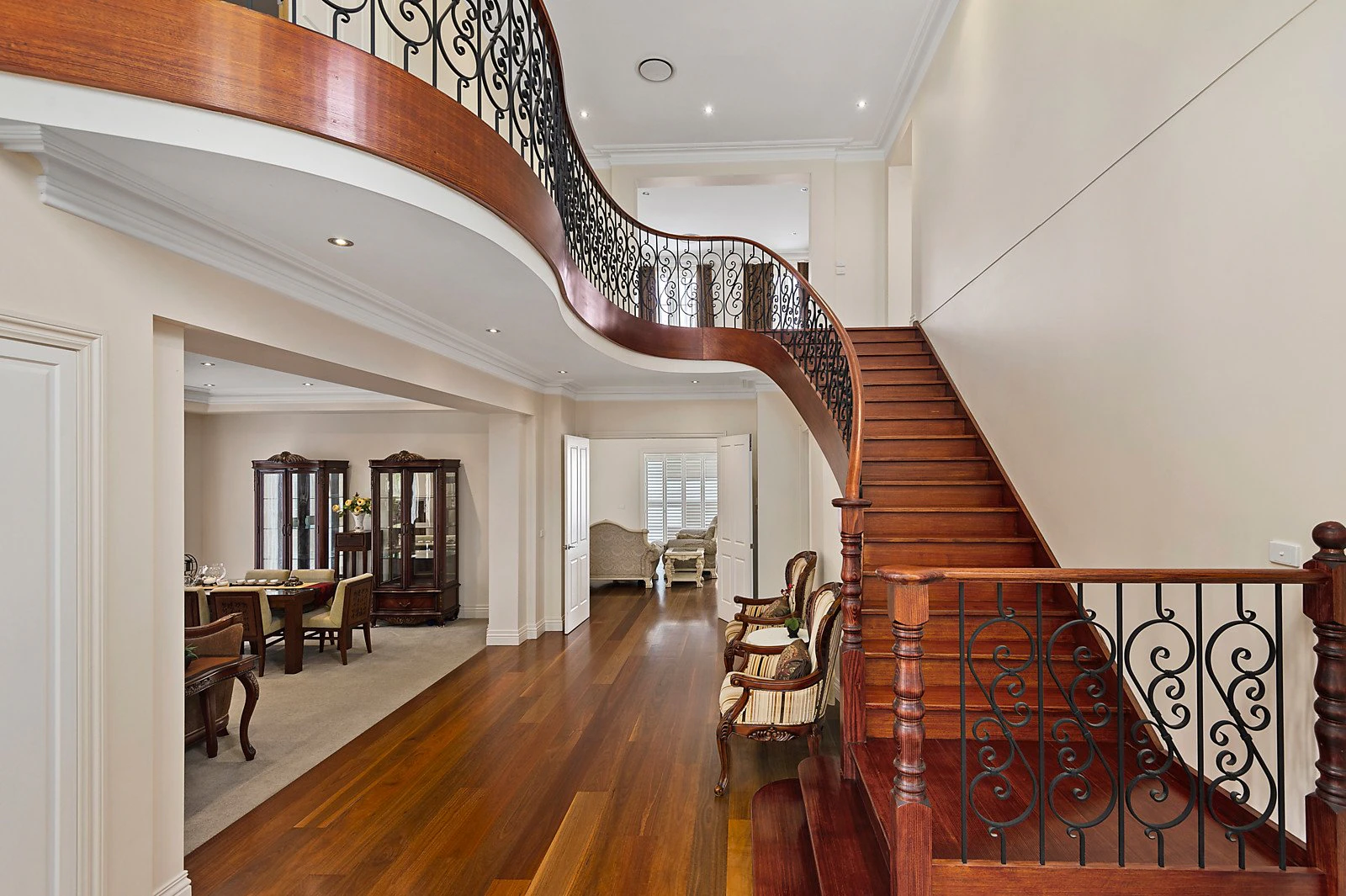 33 Union Road, Surrey Hills, VIC