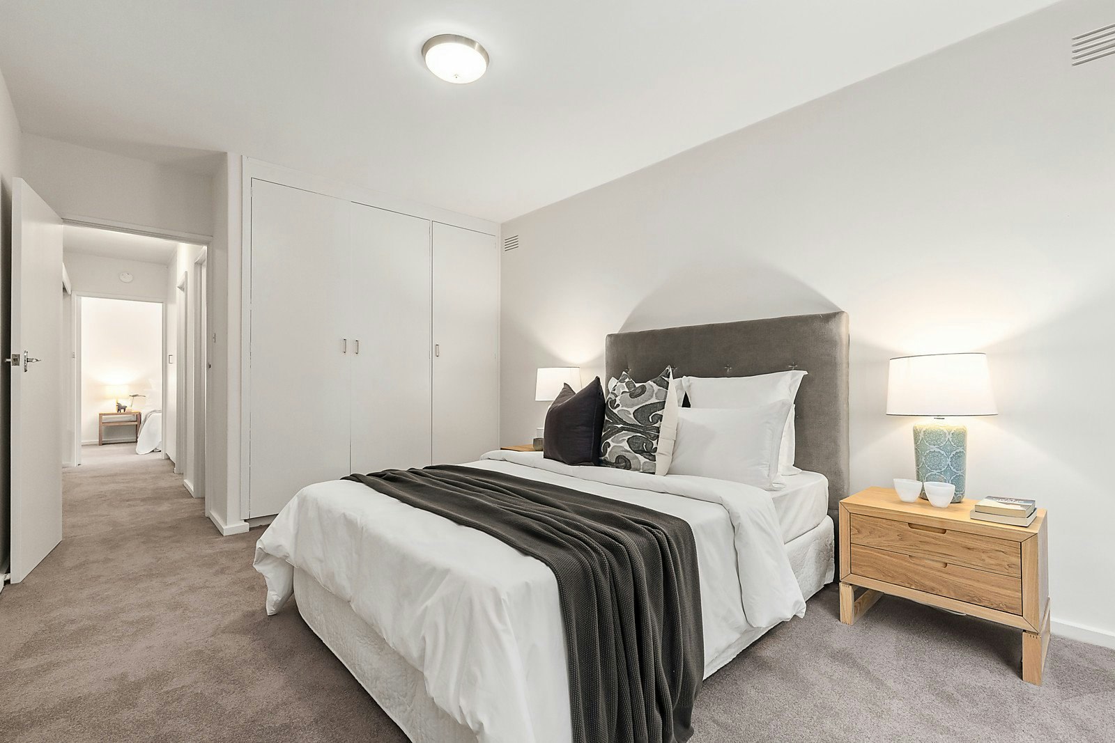 2/74 Paxton Street, Malvern East, VIC