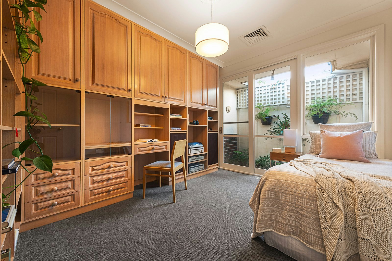 2/103 Gordon Street, Balwyn, VIC