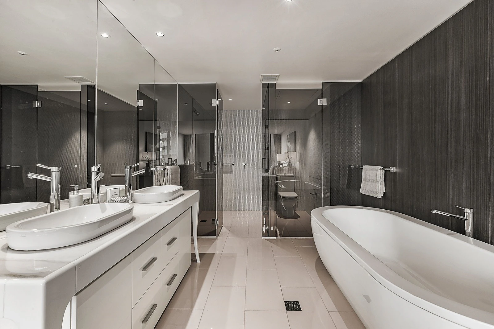 1504/454 St Kilda Road, Melbourne, VIC