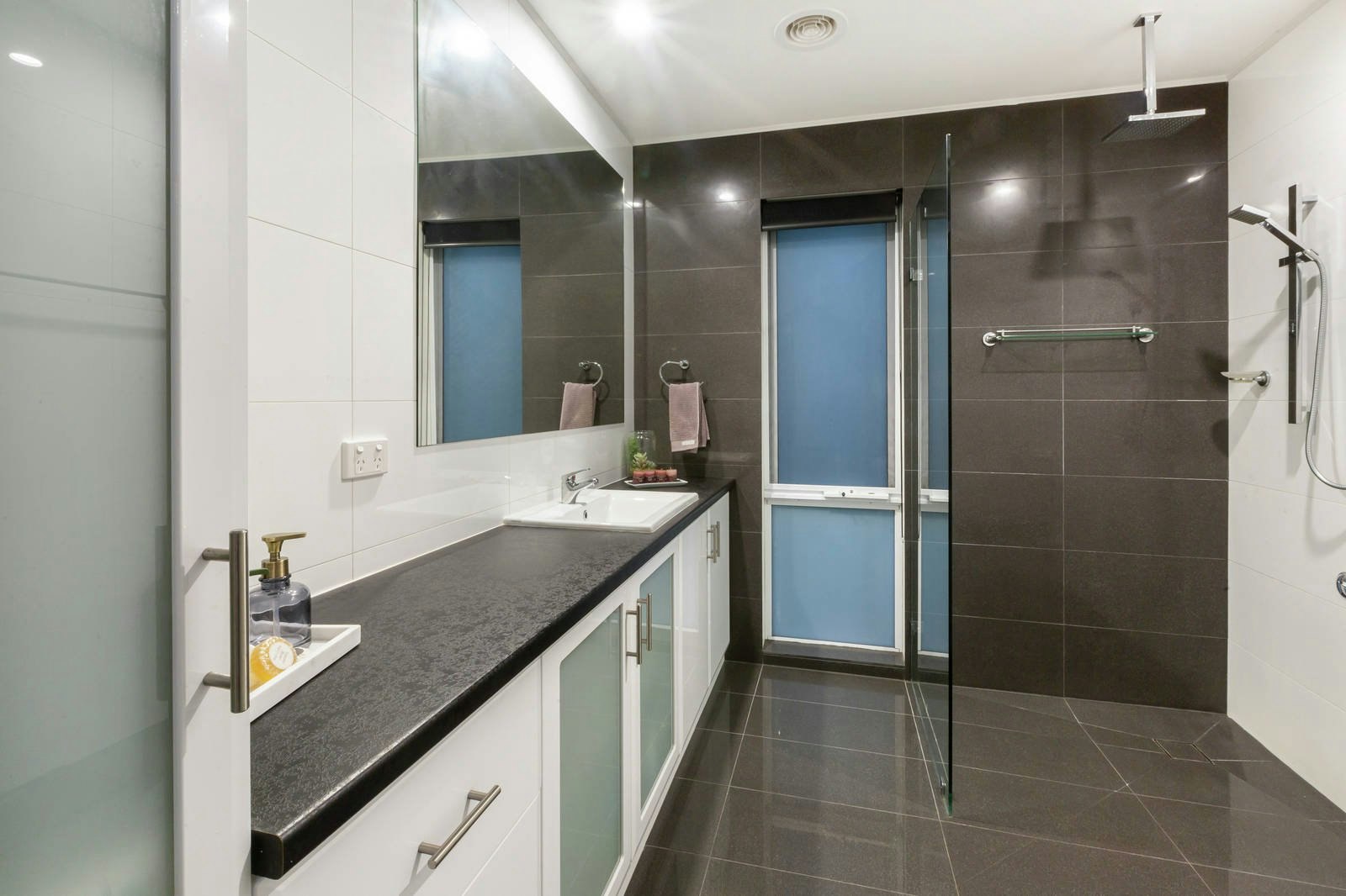 8 The Strand, Frankston South, VIC