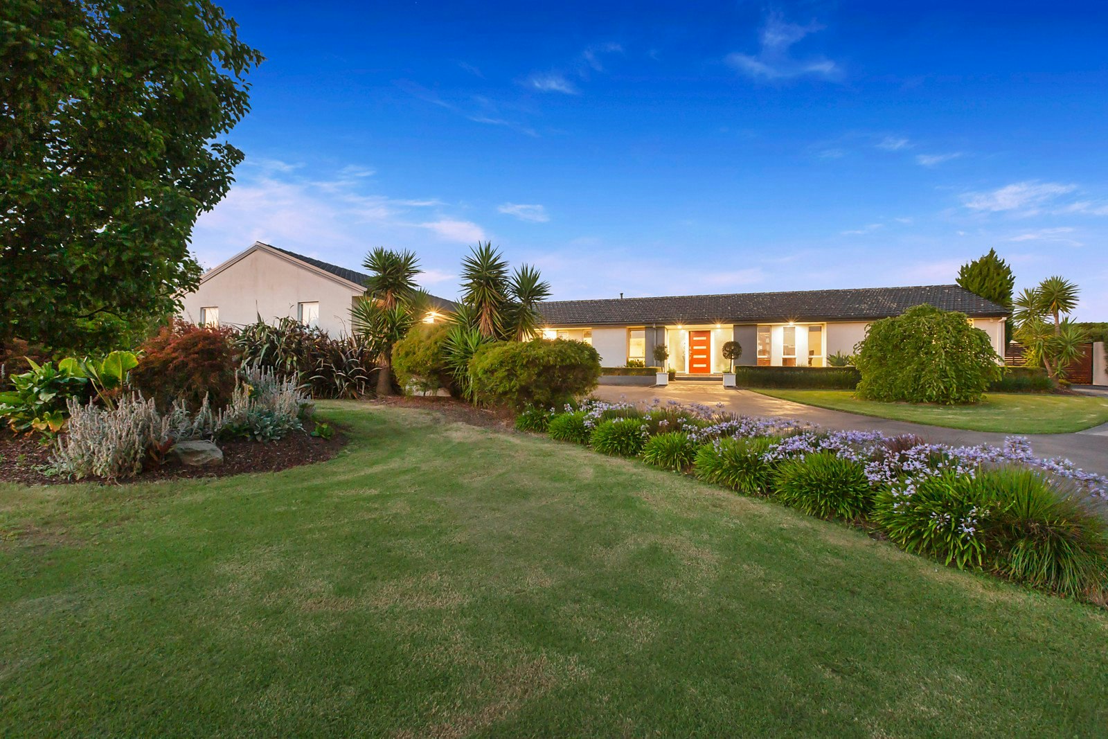 8 The Strand, Frankston South, VIC