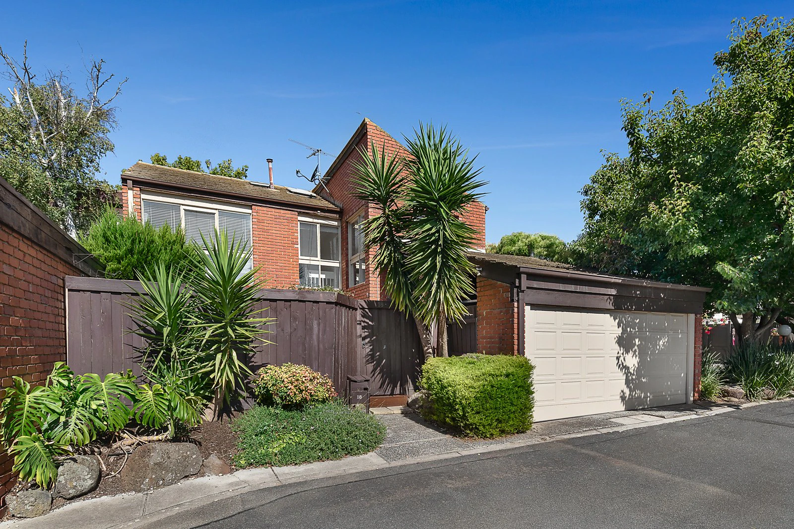 18/3 Landcox Street, Brighton East, VIC
