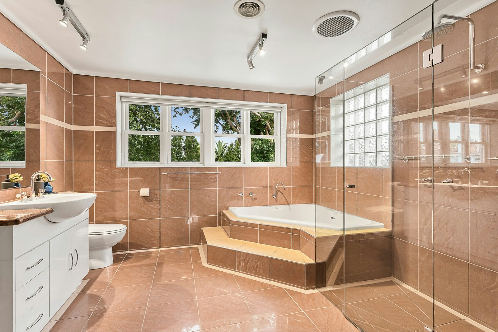 26 St Ninians Road, Brighton, VIC