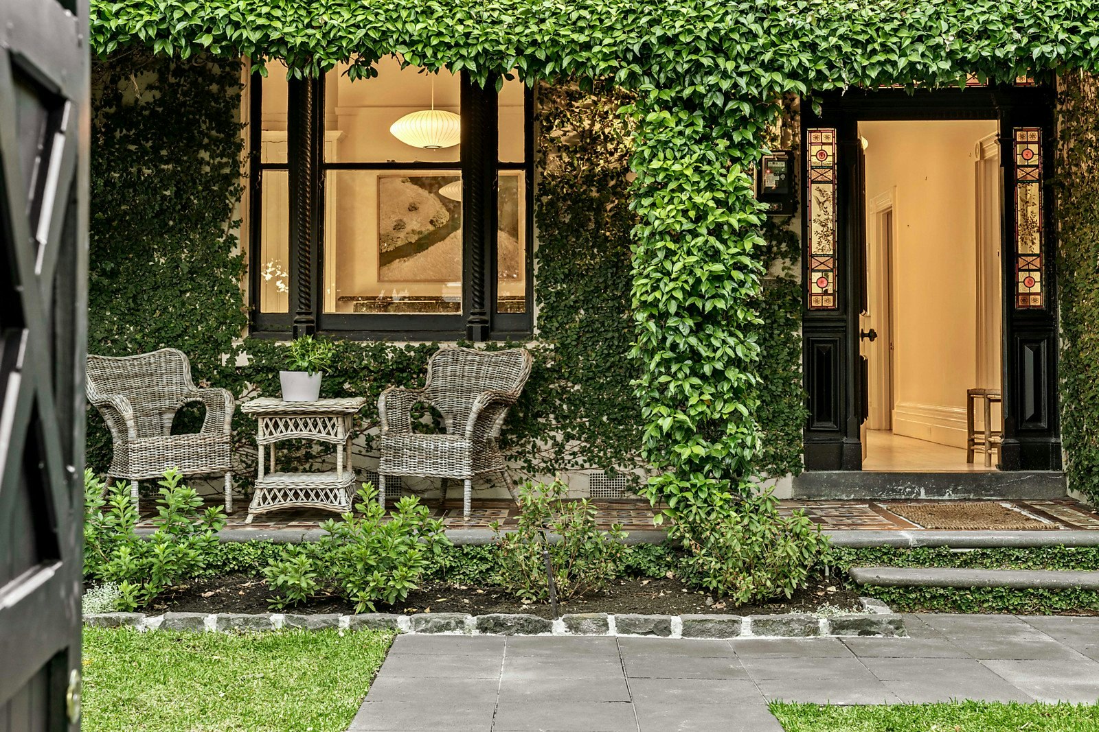 1 Hampden Road, Armadale, VIC