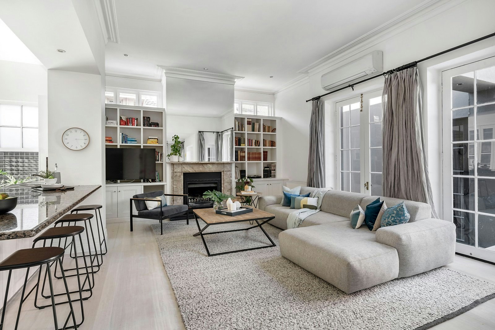 1 Hampden Road, Armadale, VIC