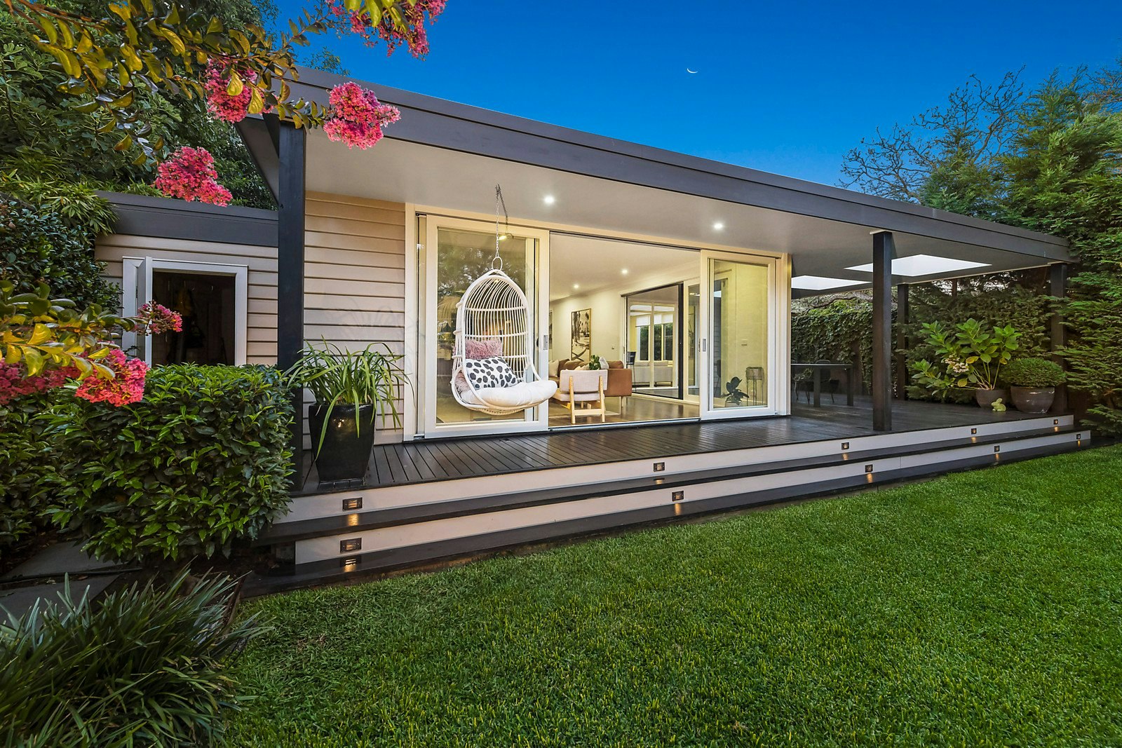 20 Melton Avenue, Carnegie, VIC