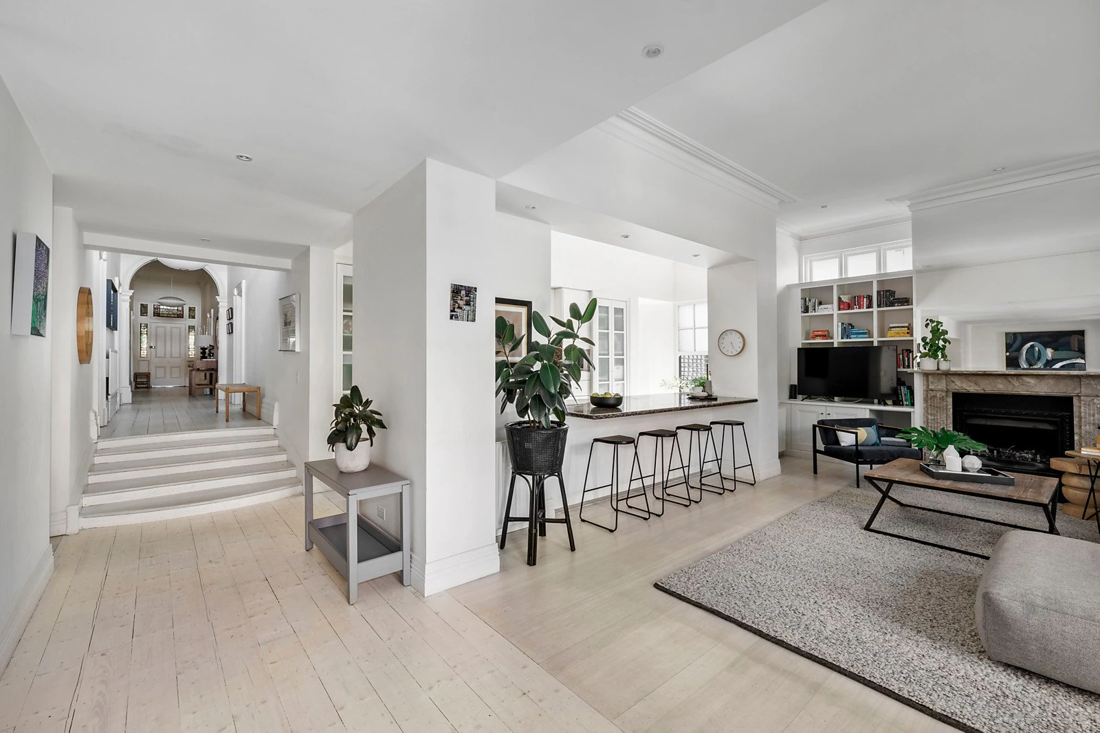 1 Hampden Road, Armadale, VIC