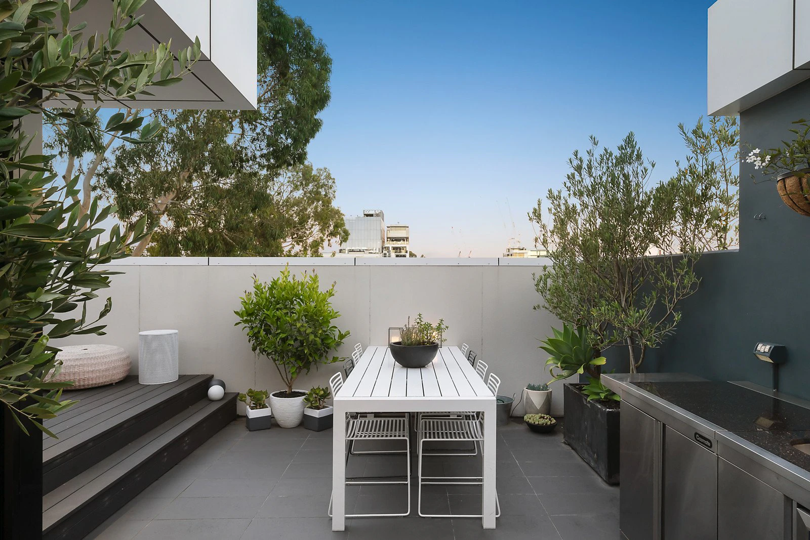10 Huckerby Street, Richmond, VIC