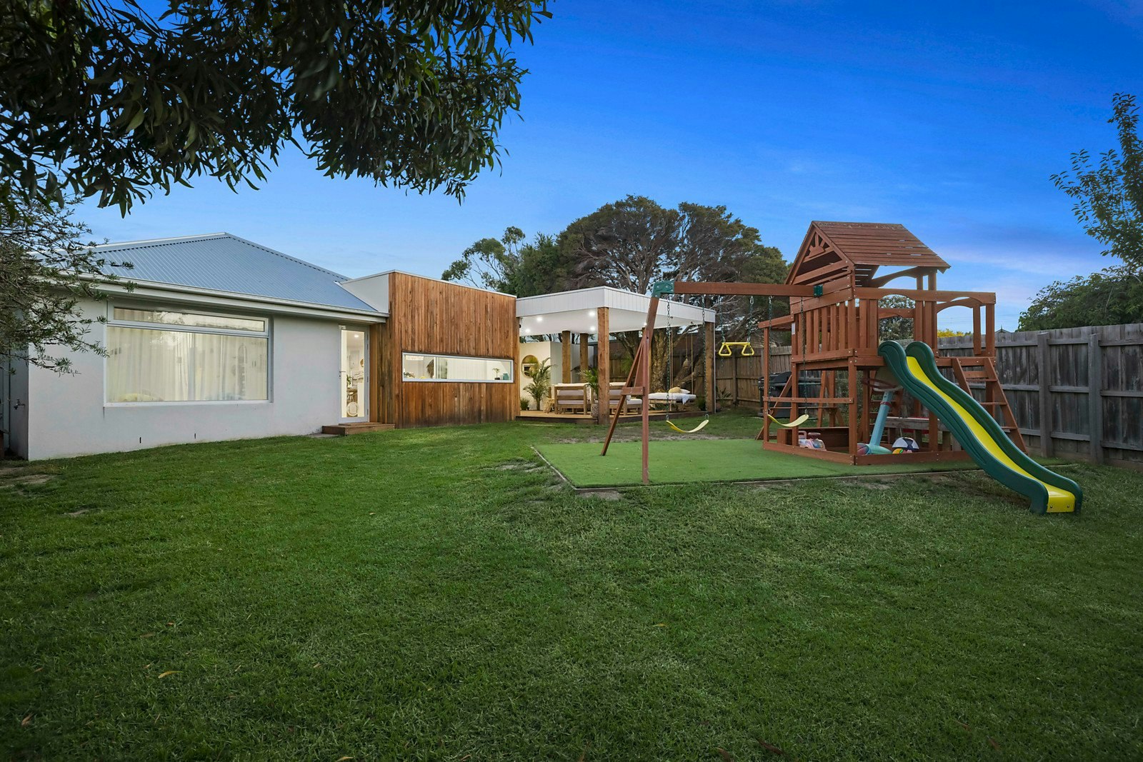 29 Pender Avenue, Mornington, VIC