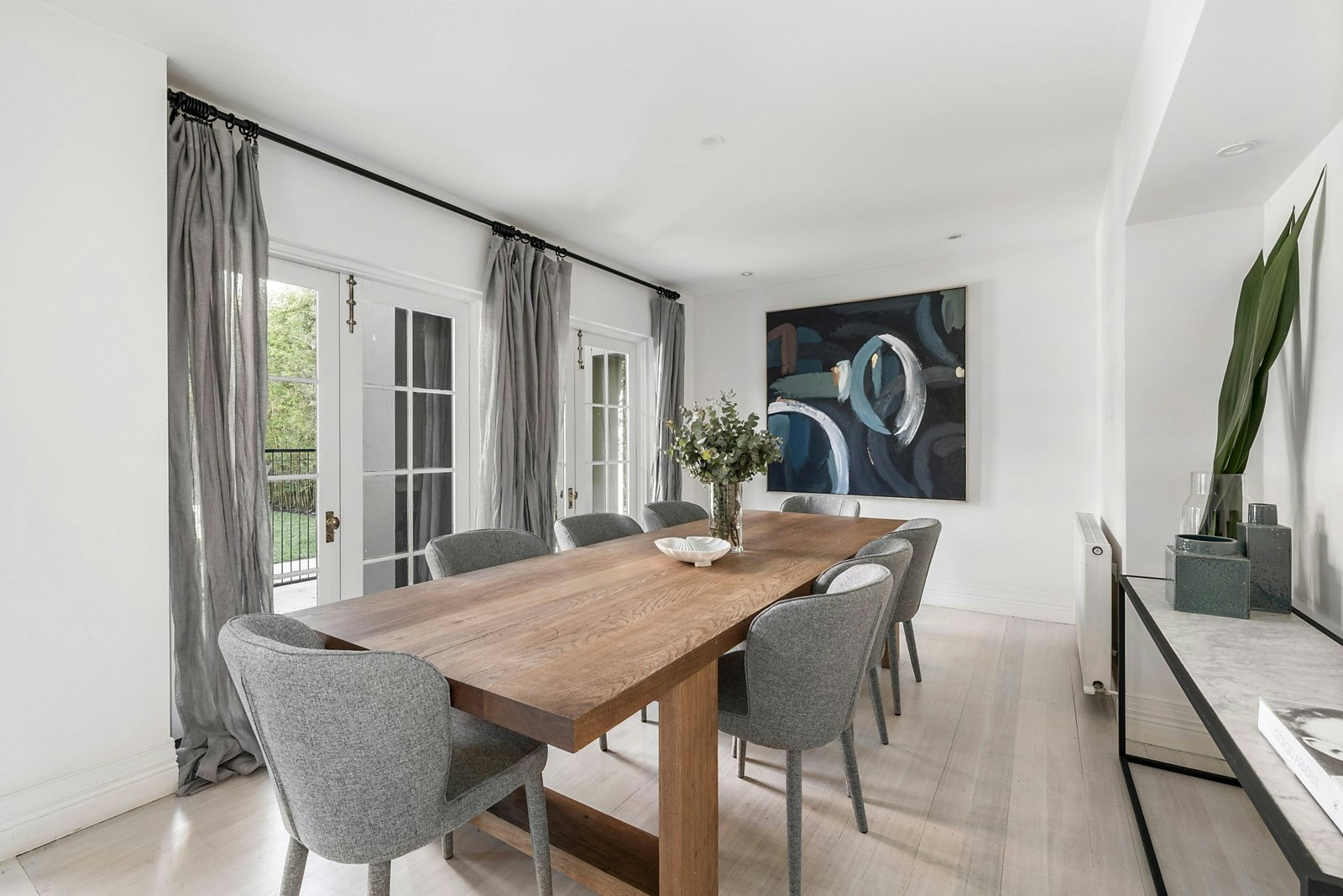 1 Hampden Road, Armadale, VIC