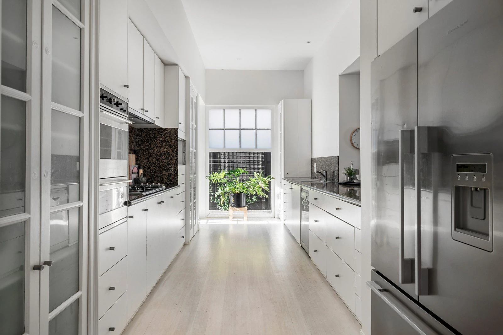 1 Hampden Road, Armadale, VIC