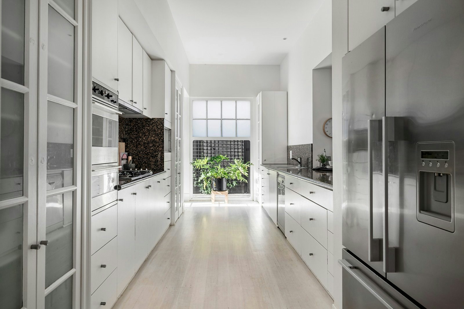 1 Hampden Road, Armadale, VIC