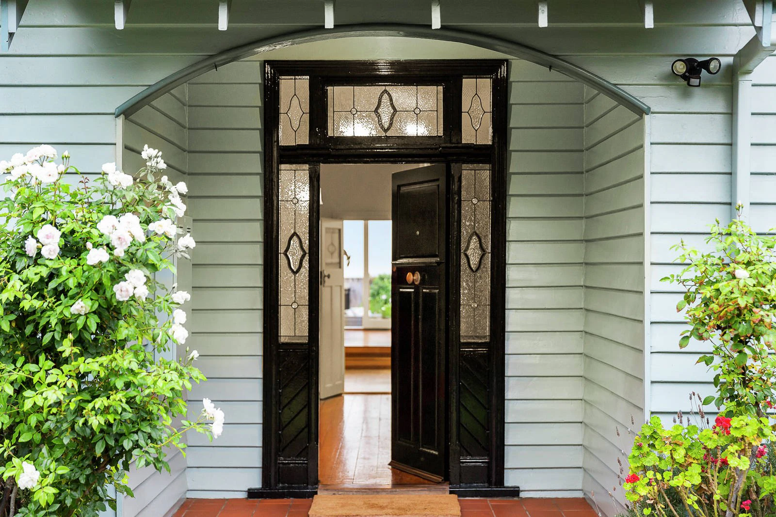 1 Seaview Avenue, Brighton, VIC