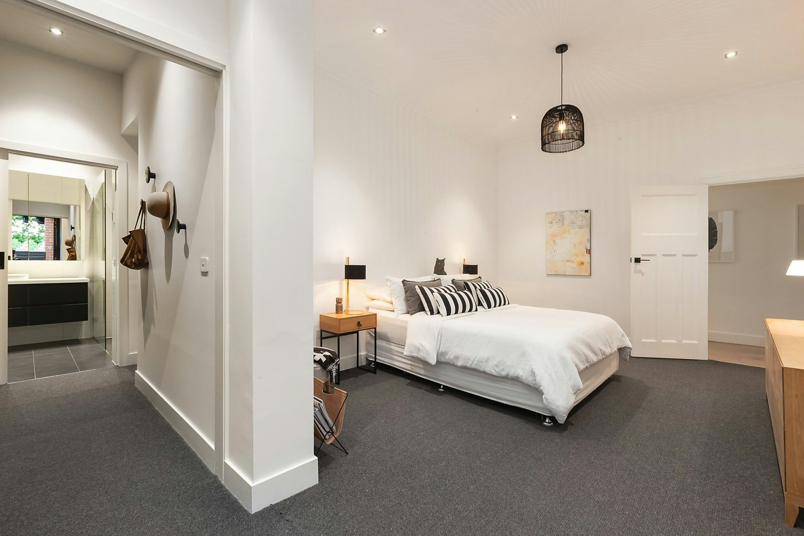 17 Nott Street, Malvern East, VIC