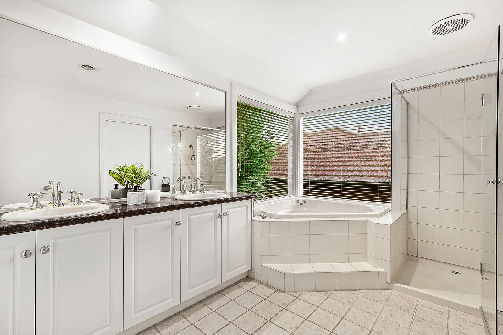 5/16-18 Bona Vista Avenue, Surrey Hills, VIC