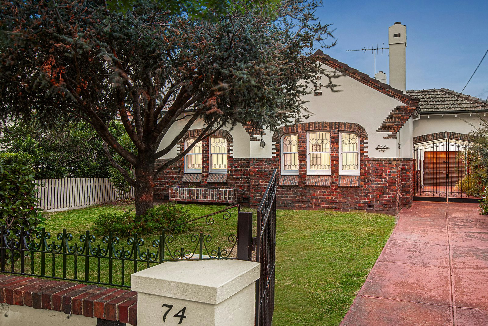 74 Head Street, Brighton, VIC