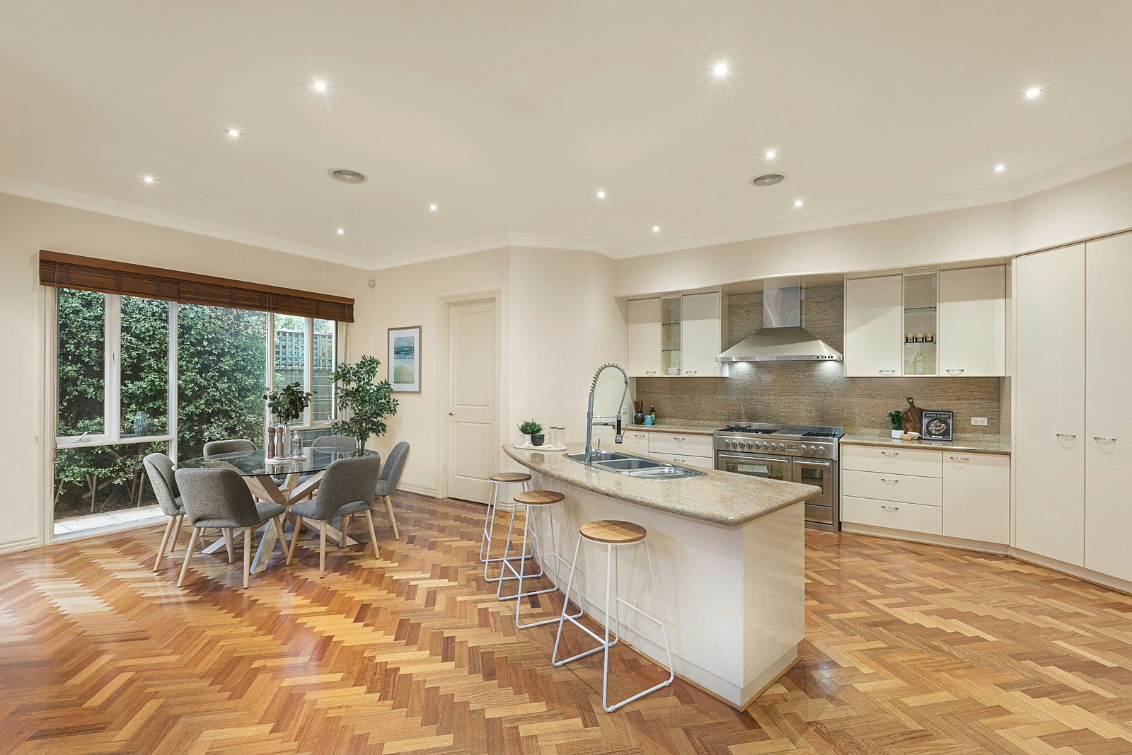 6A Tynefield Court, Brighton, VIC