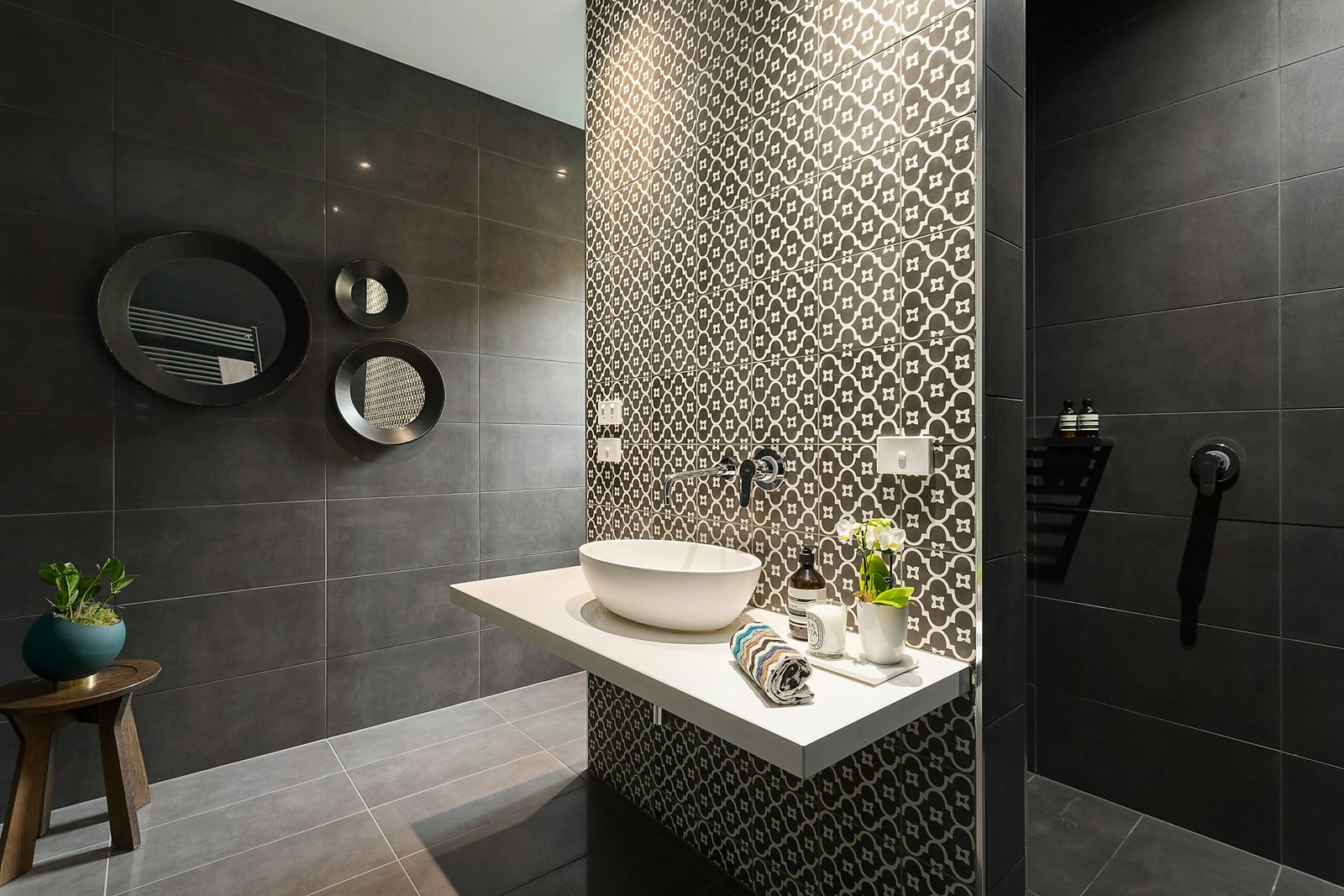 35 Willow Grove, Kew East, VIC