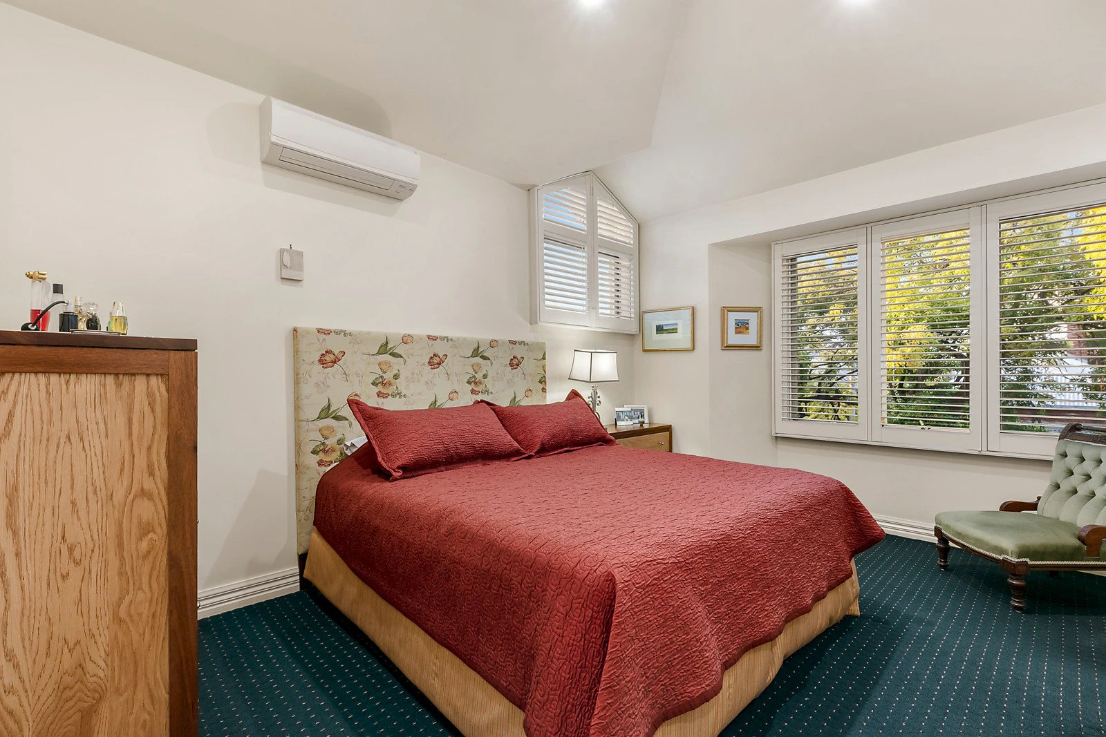 34 Finlay Street, Albert Park, VIC