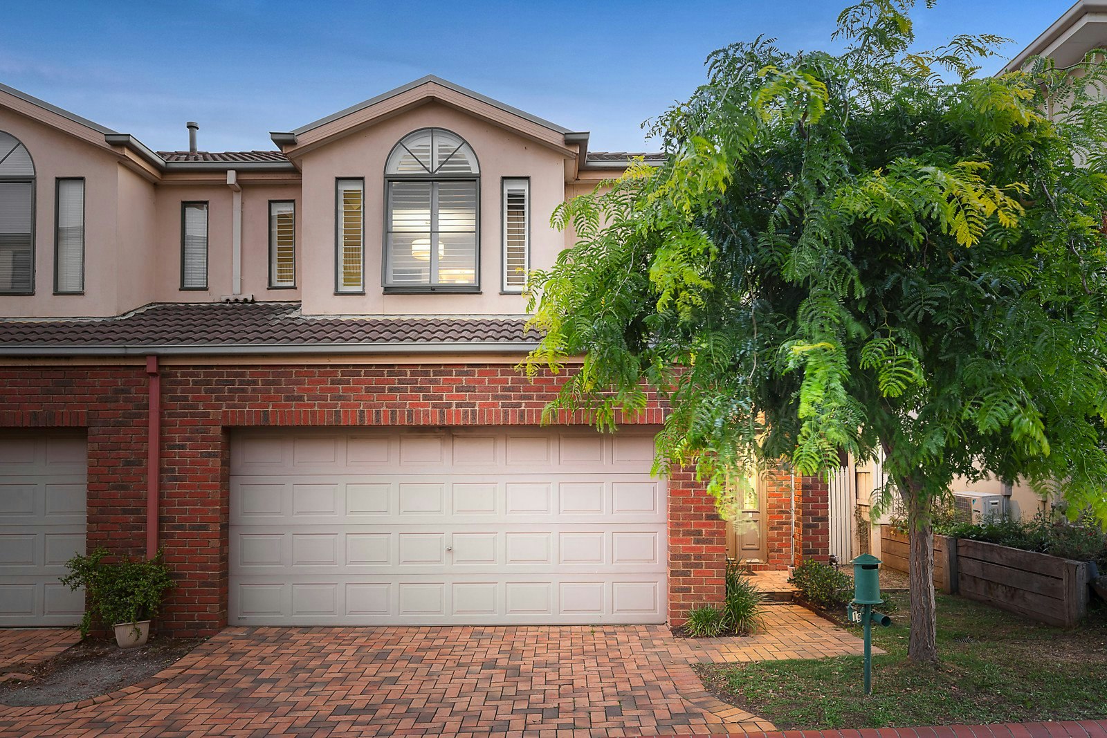 19 Nursery Way, Burwood, VIC